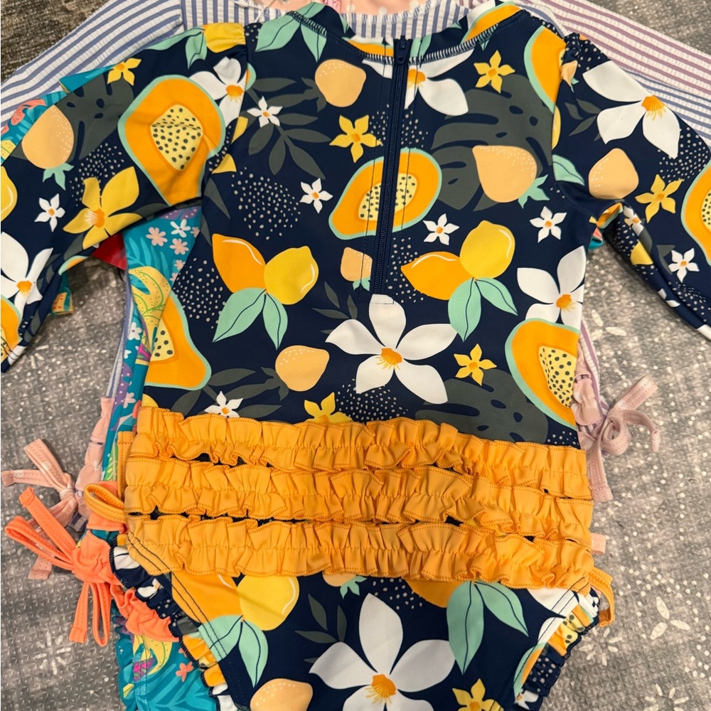 Ruffle butts 12-18m swimsuit